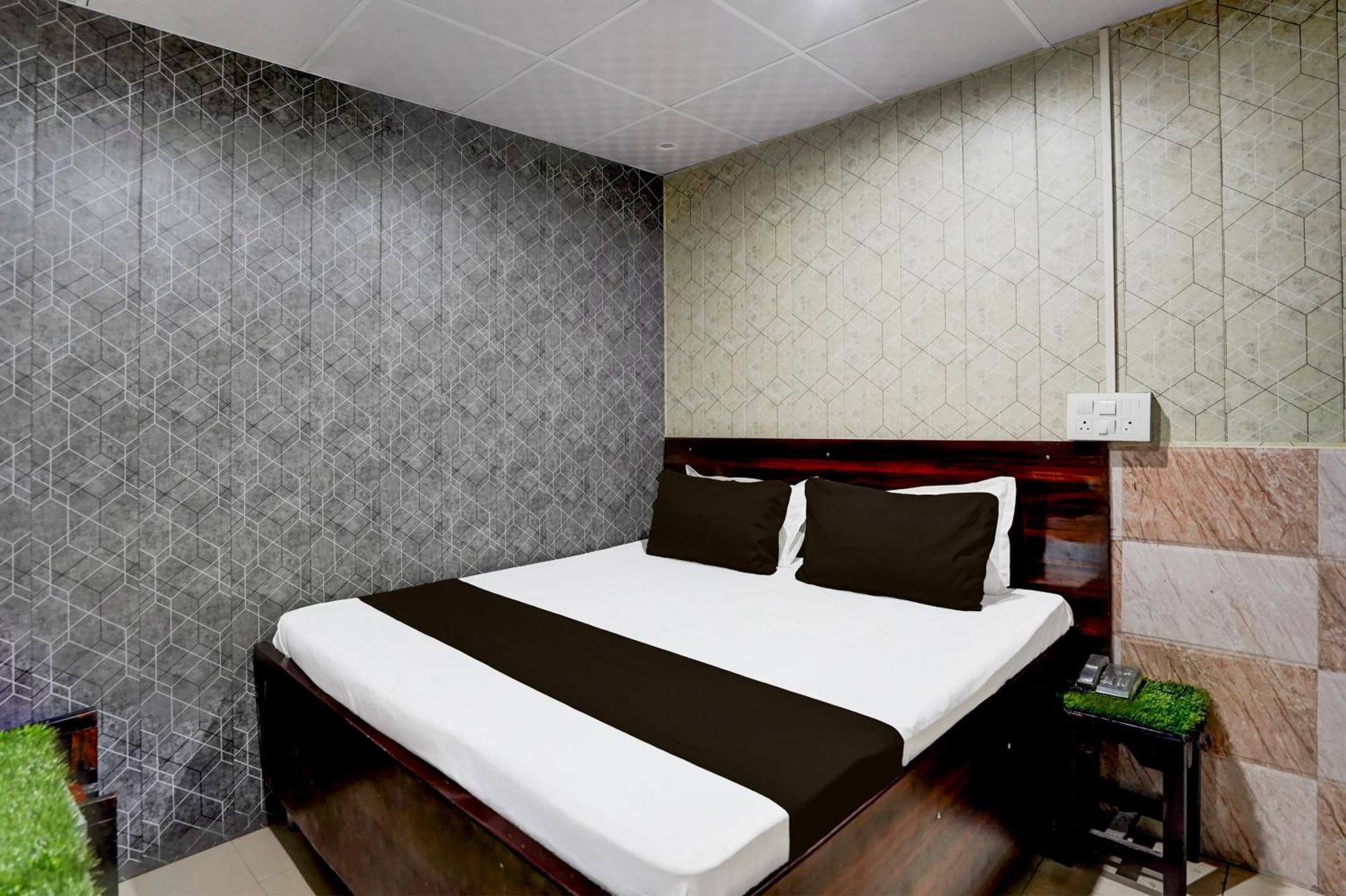 Hotel O Anant Ghaziabad Exterior foto